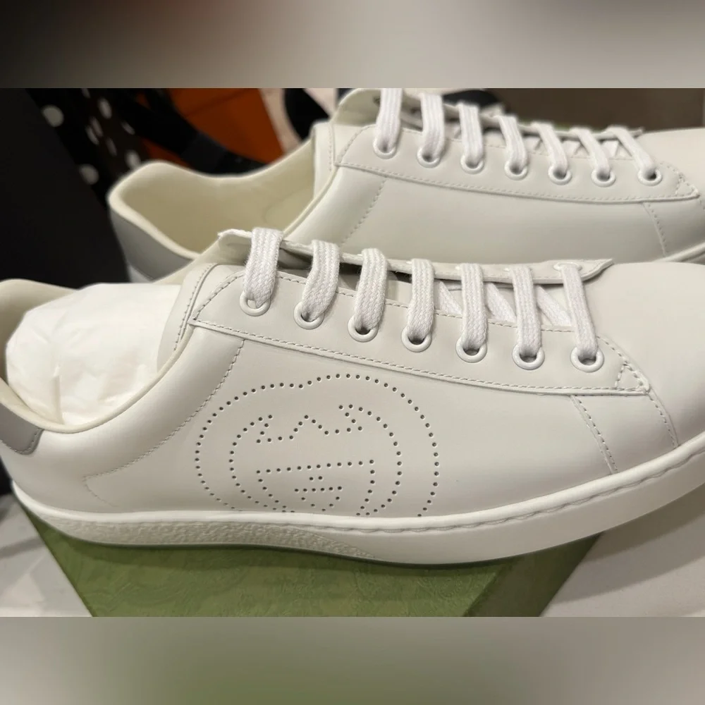 Gucci Men Blanc Micro Soft White and Gray Leather Sneakers